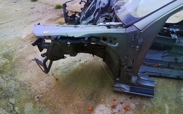 AUDI A6 C6 ЛЕВАЯ ПЕРЕДНЯЯ ЧЕТВЕРТЬ РАМА