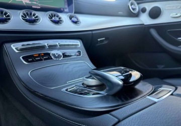 Mercedes Klasa E W213 Coupe Facelifting 2.0 E220d 194KM 2020 Mercedes-Benz Klasa E Mercedes-Benz Klasa E 220 d 9G-TRONIC AMG Line 2.0, zdjęcie 30