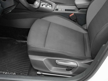 Skoda Octavia IV Liftback 2.0 TDI 150KM 2022 Škoda Octavia Skoda Octavia GD8G137#2.0 TDI, zdjęcie 10