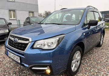 Subaru Forester IV Terenowy Facelifting 2.0i 150KM 2017 Subaru Forester automat , 4x4 2.0 Benzyna 150KM, zdjęcie 13