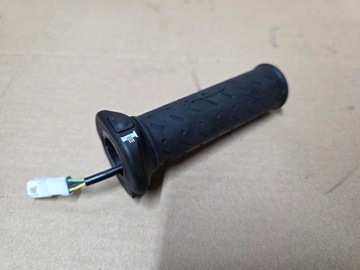 TRIUMPH THRUXTON RS 1200 2023r MANETKA PODGRZEWANA