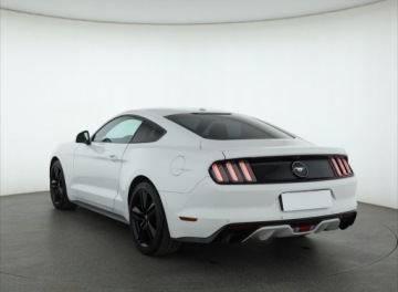Ford Mustang VI Convertible 2.3 EcoBoost 317KM 2017 Ford Mustang 2.3 EcoBoost, Salon Polska, zdjęcie 3