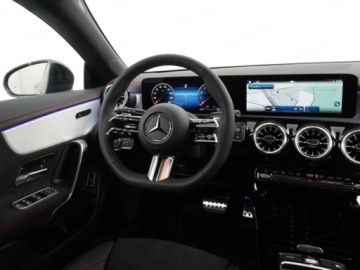 Mercedes CLA C118/X118 Shooting Brake Facelifting 1.3 200 163KM 2024 CLA 200 AMG Line Shooting Brake 1.3 (163KM) 2024, zdjęcie 8