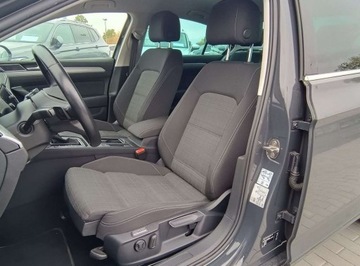 Volkswagen Passat B8 Limousine Facelifting 2.0 TDI SCR 150KM 2021 Volkswagen Passat VatMarza Virtual Cockpit hak ACC od Dealera 2.0, zdjęcie 10