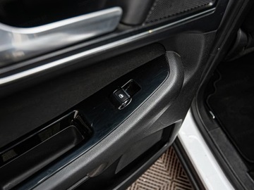 Ford S-Max II Van 2.0 TDCi 180KM 2016 FORD S-MAX 2.0 TDCI Titanium AWD Minivan 179KM 2016, zdjęcie 22