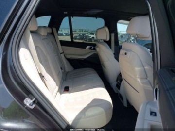 BMW X5 G05 2021 BMW X5 2021 BMW X5 xDrive45e Plug-In Hybrid 3.0 Benzyna 282KM, zdjęcie 7