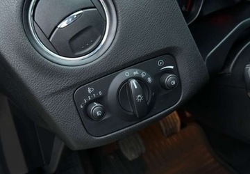 Ford Mondeo IV Sedan 1.8 Duratorq TDCi 125KM 2007 Ford Mondeo Ford Mondeo 1.8 TDCi Titanium 1.8 Diesel 125KM, zdjęcie 14