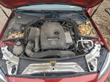 Mercedes Klasa C W205 2018 Mercedes-Benz Klasa C 300 4Matic 2018 2.0 Benzyna 241KM, zdjęcie 6