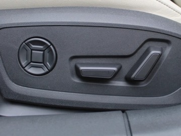 Audi A6 C8 Limousine Facelifting 2.0 40 TDI 204KM 2025 AUDI A6 TDI quattro S line Sedan 2.0 (204KM) 2025, zdjęcie 4