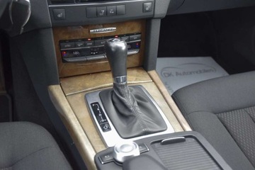 Mercedes Klasa E W212 Limuzyna 200 CGI BlueEFFICIENCY 184KM 2011 Mercedes-Benz Klasa E MERCEDES E200 184KM ELEGANCE 7G-TRONIK Xenon Navi Gw, zdjęcie 29