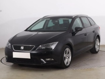 Seat Leon III ST 2.0 TDI CR 150KM 2014 Seat Leon 2.0 TDI, Skóra, Klima, Klimatronic, zdjęcie 1