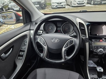 Hyundai i30 II Hatchback 5d 1.6 GDI 135KM 2015 Hyundai i30 1,6 benzyna 135KM nawigacja, zdjęcie 9