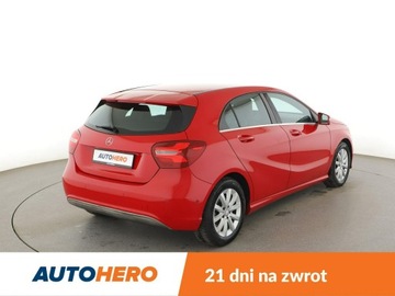 Mercedes Klasa A W176 Hatchback 5d Facelifting 180 122KM 2015 Mercedes A 180 półskóra navi grzane fotele, zdjęcie 6