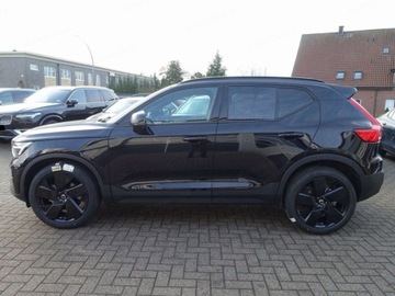 Volvo XC40 2025 VOLVO XC40 B4 Plus Black Edition Suv 2.0 (211 KM) 2025, zdjęcie 1