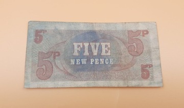 Коллекция старых банкнот 5 новых пенсов Великобритании