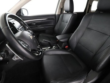 Mitsubishi Outlander III 2016 Mitsubishi Outlander 7os. Automat Navi Kamera, zdjęcie 12