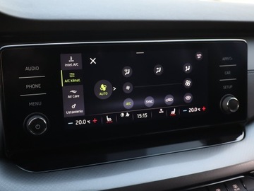 Skoda Octavia IV Liftback 2.0 TDI 150KM 2022 Skoda Octavia 2.0 TDI, Salon Polska, zdjęcie 19