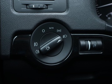 Skoda Octavia II Hatchback Facelifting 1.8 TSI 160KM 2009 Skoda Octavia 1.8 TSI, Salon Polska, Skóra, Xenon, zdjęcie 22