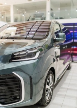 Toyota 2024 Toyota Proace Verso Verso 2.0 D4-D Long Family aut 2.0 Diesel 177KM, zdjęcie 11