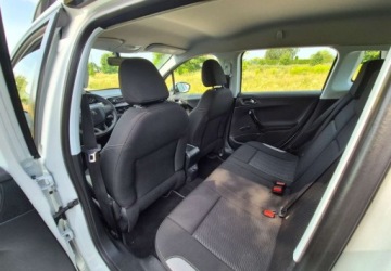 Peugeot 2008 I SUV Facelifting 1.2 PureTech 82KM 2016 Peugeot 2008 Peugeot 2008 PureTech 82 Active 1.2 Benzyna 82KM, zdjęcie 19