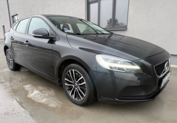 Volvo V40 II Hatchback Facelifting 2.0 D3 150KM 2019 Volvo V40 salon PL FV VAT 23 bezwypadkowy po serwisie duzy ekran, zdjęcie 9