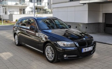 BMW Seria 3 E90-91-92-93 Touring E91 2.0 318i 143KM 2010 BMW Seria 3 Lift 20102011 r. Bezwypadkowy 2.0 Benzyna 143KM, zdjęcie 5
