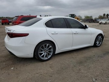 Alfa Romeo Giulia II Sedan Facelifting 2.0 Turbo 280KM 2021 Alfa Romeo Giulia wersja sport, 2.0 280km RWD od ubezpieczalni 2.0 Benzyna, zdjęcie 3