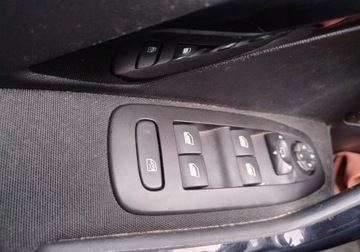 Peugeot 2008 I SUV Facelifting 1.2 PureTech 110KM 2019 Peugeot 2008 Signature salon Polska bezwypadkowy bogate wyposazenie 1.2, zdjęcie 13