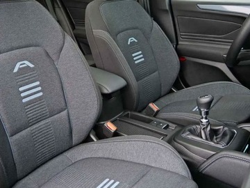 Ford Focus IV Hatchback Facelifting 1.0 EcoBoost 125KM 2025 Active X 1.0 EcoBoost 125KM /Pakiet Winter, Driver Assistance, zdjęcie 4