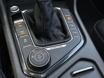 Volkswagen Tiguan II SUV R 2.0 TSI 320KM 2023 Volkswagen Tiguan TSI 4Motion 320KM R Panorama Harman Kardon DCC Head, zdjęcie 31