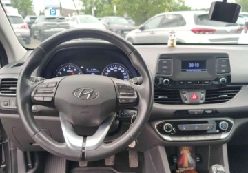 Hyundai i30 III Hatchback Facelifting 1.5 T-GDI 48V 160KM 2021 Hyundai i30 2021 1.5T-GDI 160KM 48V Classic Plus 45.595km Salon Polska 1wl, zdjęcie 27