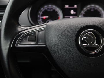 Skoda Octavia III Kombi Facelifting 2.0 TDI 150KM 2017 Skoda Octavia 2.0 TDI, Salon Polska, Serwis ASO, zdjęcie 21