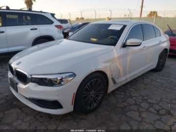 BMW Seria 5 G30-G31 2019 BMW Seria 5 BMW 530E IPERFORMANCE 2.0 Hybryda Plug-in 180KM, zdjęcie 6