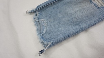 ZARA spodnie jeansy z dziurami haft r 32 k2