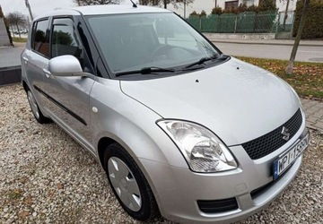 Suzuki Swift IV Hatchback 5d 1.3 92KM 2010 Suzuki Swift Suzuki Swift 2010 1.3 16V Klima Bezwypadkowy 1.3 Benzyna 92KM, zdjęcie 11