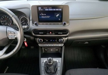 Hyundai Kona I Crossover Facelifting 1.0 T-GDI 120KM 2021 Hyundai Kona Hyundai Kona Salon Polska Serwis A.S.O Bezwypadkowy 1-Wl., zdjęcie 14