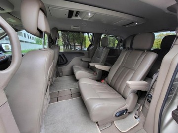 Chrysler Town &amp; Country V 2013 town chrysler Touring L * V6 3.6l benzyna 283KM Dokumentacja *7 Miejsc, zdjęcie 21