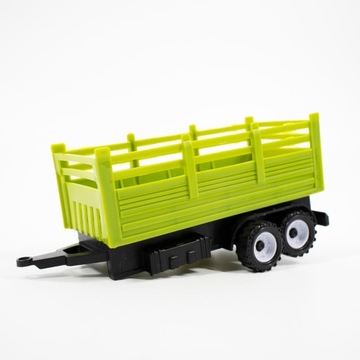 КОМБАЙН УРОЖАЙНЫЙ С ПРИЦЕПОМ И ЖИВОТНЫМИ