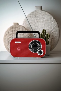 MAŁE RADIO PRZENOŚNE TURYSTYCZNE AM/FM NA BATERIE