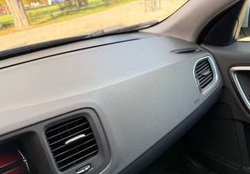 Volvo V60 I Kombi Facelifting 2.0 D4 DRIVE-E 190KM 2015 Volvo V60 Volvo V60 D4 Summum 2.0 Diesel 190KM, zdjęcie 21