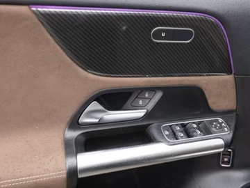 Mercedes GLA II Off-roader Facelifting 2.0 220 190KM 2025 MERCEDES-BENZ GLA 220 4-Matic AMG Line 2.0 (190KM) 2025, zdjęcie 12