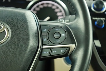 Toyota Camry IX Sedan 2.5 Hybrid Dynamic Force 218KM 2019 Toyota Camry 2.5 Hybrid, Salon Polska, zdjęcie 16