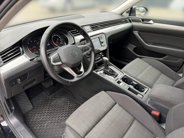 Volkswagen Passat B8 Variant Facelifting 1.5 TSI EVO 150KM 2022 Volkswagen Passat 1.5 TSI / 150 KM DSG Bussines Sa, zdjęcie 9