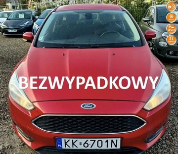 Ford Focus III Sedan Facelifting 1.0 EcoBoost 100KM 2015 Ford Focus Ford Focus 1.0 EcoBoost 99g Trend Benzyna 100KM