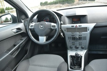 Opel Astra H Hatchback 5d 1.4 TWINPORT ecoFLEX 90KM 2010 Opel Astra 1.4 90KM 2010r. Polski SALON 5drzwi, zdjęcie 10