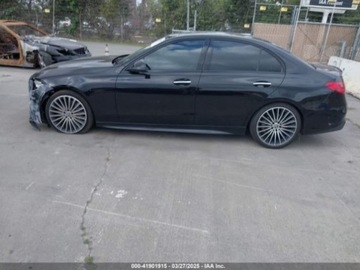 Mercedes Klasa C W206 2021 Mercedes-Benz Klasa C 2022r., C 300, od ubezpieczalni 2.0 Benzyna 255KM, zdjęcie 3