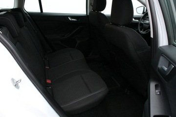 Ford Focus IV Kombi Facelifting 1.0 EcoBoost 125KM 2023 Ford Focus TITANIUM EcoBoost Salon Polska 2023 GWARANCJA SelectCar+ FV23%, zdjęcie 15