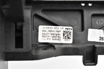 5H0864207C LOKETNÍ OPĚRKA PŘEDNÍ MATERIÁL VW GOLF VIII