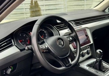 Volkswagen Passat B8 Variant 2.0 TDI BlueMotion SCR 150KM 2018 Volkswagen Passat Volkswagen Passat 2.0 TDI BMT Comfortline 2.0 Diesel, zdjęcie 9