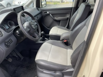 Volkswagen Caddy III Kombi Facelifting 1.6 TDI 102KM 2013 Volkswagen Caddy niepełnosprwanych inwalida rampa, zdjęcie 14